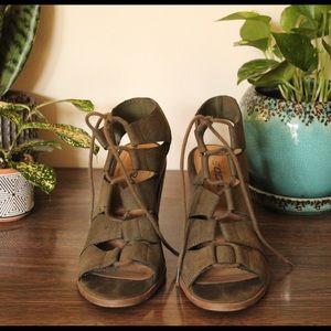 Adorable Lace-Up Sandals
